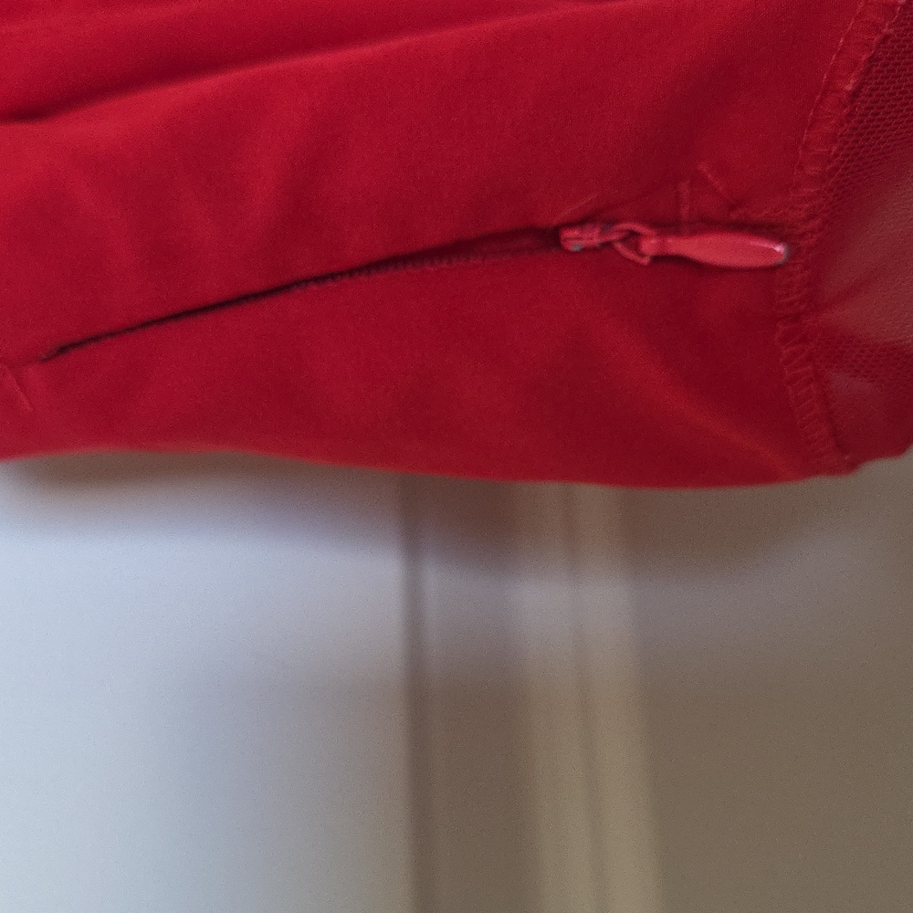Varsity Red Cheer Shorts In Kids Size YXS EUC - Picture 3 of 7